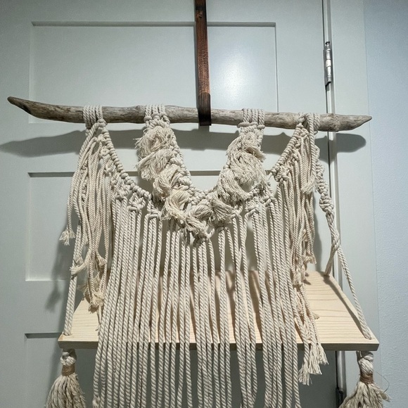 Cream Display Shelf with Intricate Macramé Design - Picture 6 of 10